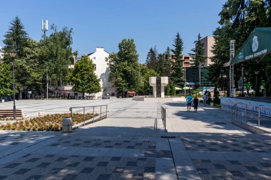 VELINGRAD, BULGARIA - 29 Haziran 2021: Bulgaristan 'ın ünlü Velingrad, Pazardzhik bölgesinin merkezi