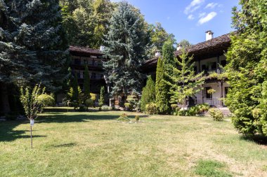 ORESHAK, BULGARIA - 31 Ağustos 2021: Ortaçağ Troyan Varsayım Manastırı, Lovech bölgesi, Bulgaristan