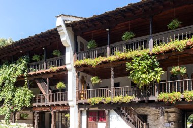 ORESHAK, BULGARIA - 31 Ağustos 2021: Ortaçağ Troyan Varsayım Manastırı, Lovech bölgesi, Bulgaristan