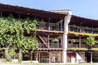 ORESHAK, BULGARIA - 31 Ağustos 2021: Ortaçağ Troyan Varsayım Manastırı, Lovech bölgesi, Bulgaristan