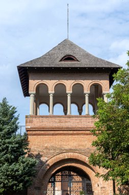 Romanya 'nın Bükreş kenti yakınlarındaki Mogosoaia Sarayı' nın yaz manzarası