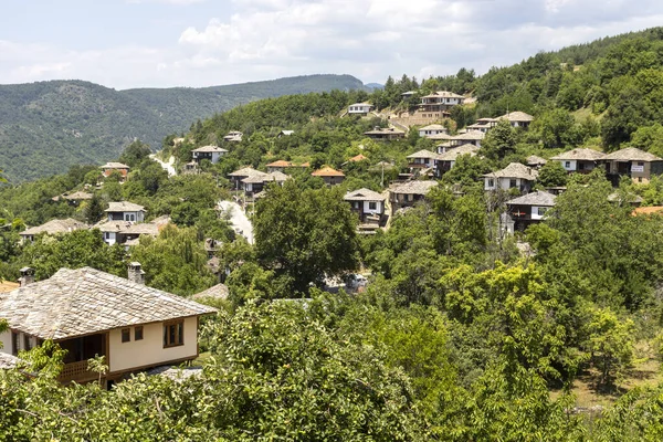Dorp Leshten Met Authentieke Negentiende Eeuwse Huizen Regio Blagoevgrad Bulgarije — Stockfoto