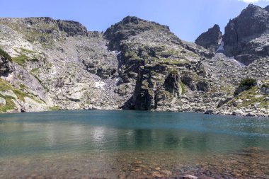 Rila Dağı inanılmaz manzara yakın korkunç göl, Bulgaristan