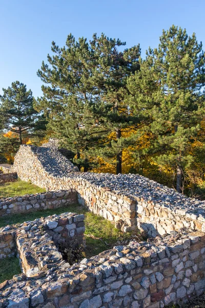 Ερείπια Μεσαιωνικής Οχυρωμένης Πόλης Κράκρα Κοντά Στην Πόλη Πέρνικ Από — Φωτογραφία Αρχείου