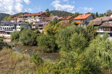 TROYAN, BULGARIA - 31 AĞUSTOS 2021: Bulgaristan 'ın Troyan, Lovech bölgesinin panoramik görünümü