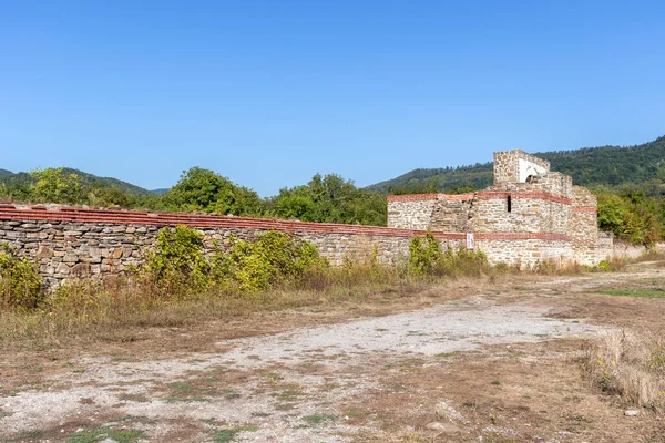 Bulgaristan 'ın Lomets, Lovech bölgesi yakınlarındaki Sostra antik Roma kalesinin kalıntıları