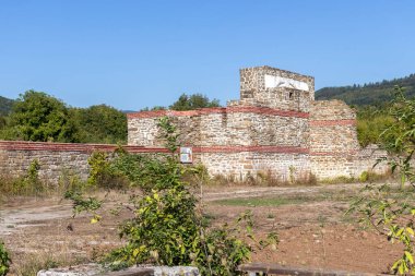 Bulgaristan 'ın Lomets, Lovech bölgesi yakınlarındaki Sostra antik Roma kalesinin kalıntıları