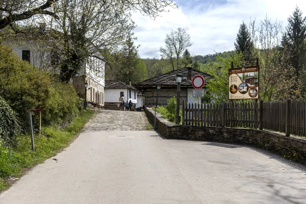 Bozhentsi Bulgária Maio 2021 Rua Típica Casas Antigas Vila Histórica — Fotografia de Stock