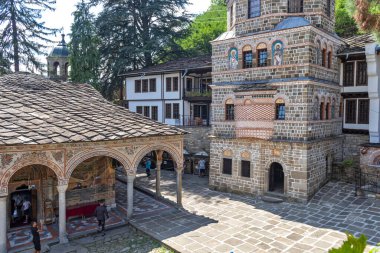 ORESHAK, BULGARIA - 31 Ağustos 2021: Ortaçağ Troyan Varsayım Manastırı, Lovech bölgesi, Bulgaristan