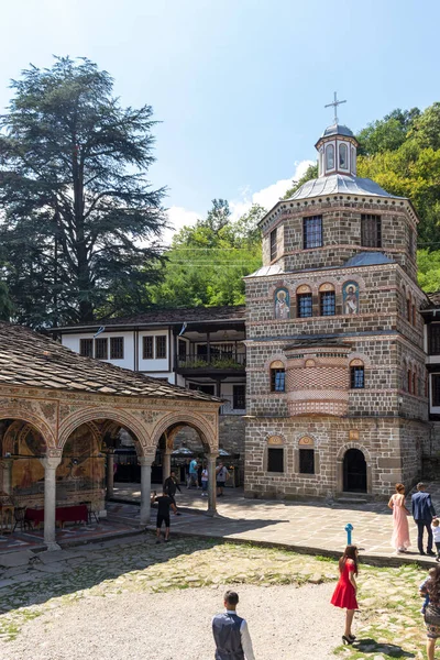 ORESHAK, BULGARIA - 31 Ağustos 2021: Ortaçağ Troyan Varsayım Manastırı, Lovech bölgesi, Bulgaristan