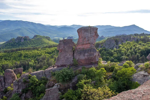 BELOGRADCHIK, BULGARIA - 22 Mayıs 2021: Bulgaristan 'ın Kaleto, Vidin Bölgesi olarak bilinen Ortaçağ Belogradchik Kalesi Harabeleri