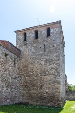 Bulgaristan 'ın Vidin kentindeki Tuna Nehri kıyısındaki Ortaçağ Baba Vida Kalesi