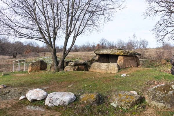 Αρχαίοι Θρακιώτες Dolmen Nachevi Chairi Nachovi Chairi Κοντά Στο Χωριό — Φωτογραφία Αρχείου