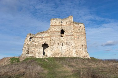 Bulgaristan 'ın Haskovo Bölgesi Matochina köyü yakınlarındaki Ortaçağ Bukelon Kalesi kalıntıları