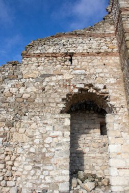 Bulgaristan 'ın Haskovo Bölgesi Matochina köyü yakınlarındaki Ortaçağ Bukelon Kalesi kalıntıları