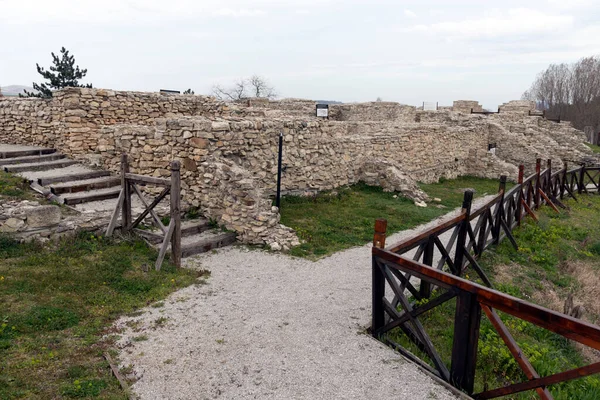 Mezdra Bulgaria April 2021 Ruins Fortress Kaleto Town Mezdra Vratsa — Stock Photo, Image