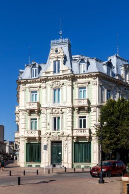 RUSE, BULGARIA -15 Ağustos 2021: Bulgaristan 'ın Rusçuk kentinin merkezinde Kniaz Alexander Battenberg Meydanı