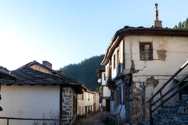 Shiroka Laka Bulgária Agosto 2021 Casas Ruas Antigas Cidade Histórica — Fotografia de Stock