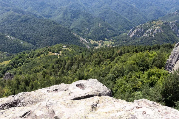 Bulgaristan Filibe Bölgesi Belintash Kenti Yakınlarındaki Rodop Dağlarının Şaşırtıcı Manzarası — Stok fotoğraf