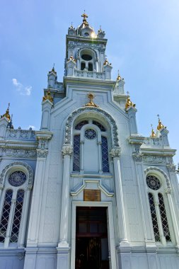 İstanbul, Türkiye - 27 Temmuz 2019: İstanbul, Türkiye 'deki Bulgar Ortodoks Aziz Stephen Kilisesi Demir Kilise olarak bilinir