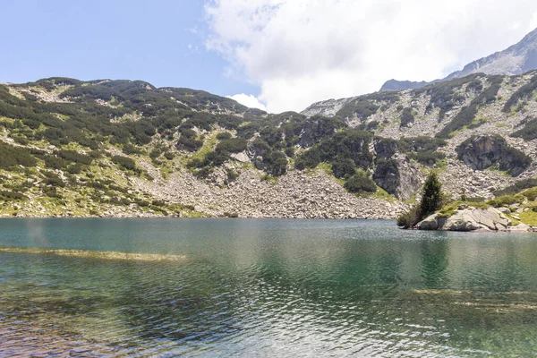 Pemandangan Luar Biasa Dari Pirin Mountain Dan Fish Banderitsa Lake — Stok Foto