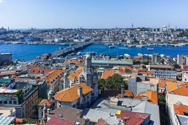 İstanbul, Türkiye - 27 Temmuz 2019: Galata Kulesinden İstanbul, Türkiye 'ye İnanılmaz Panorama