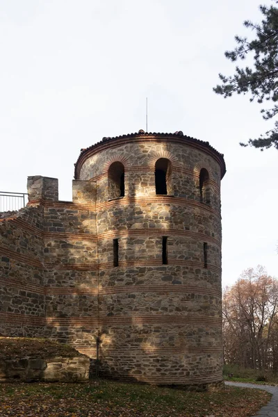 Kyustendil Bulgaria Noviembre 2021 Ruinas Antigua Fortaleza Hisarlaka Cerca Ciudad —  Fotos de Stock