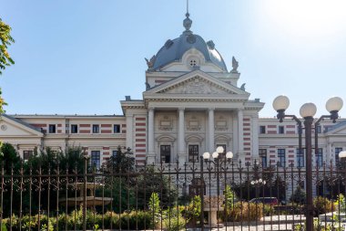 BUCHAREST, ROMANIA - 17 Ağustos 2021: Bükreş, Romanya 'da Tıp Bilimleri Akademisi İnşa Etmek