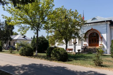 BUCHAREST, ROMANIA - 16 Ağustos 2021: Bükreş, Romanya yakınlarındaki Ortaçağ Cernica Manastırı