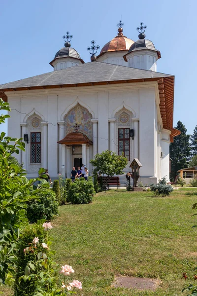 布鲁塞尔 罗马尼亚 2021年8月16日 罗马尼亚布加勒斯特市附近的中世纪Cernica修道院 — 图库照片