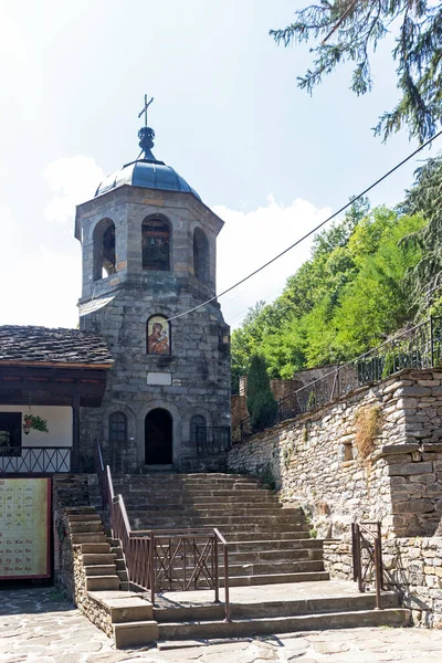 Oreshak Bułgaria Sierpnia 2021 Średniowieczny Klasztor Wniebowzięcia Trojańskiego Obwód Lovech — Zdjęcie stockowe