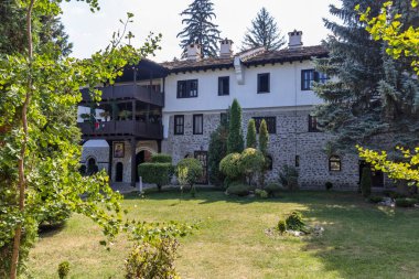 ORESHAK, BULGARIA - 31 Ağustos 2021: Ortaçağ Troyan Varsayım Manastırı, Lovech bölgesi, Bulgaristan