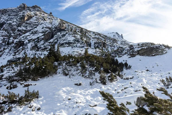 保加利亚Malyovitsa峰附近的Rila山冬季奇景 — 图库照片