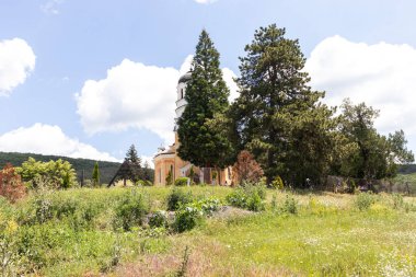 KREMIKOVTSI, SOFIA, BULGARIA - 6 Haziran 2020: Saint George, Sofya Şehir Bölgesi Ortaçağ Kremikovtsi Manastırı, Bulgaristan