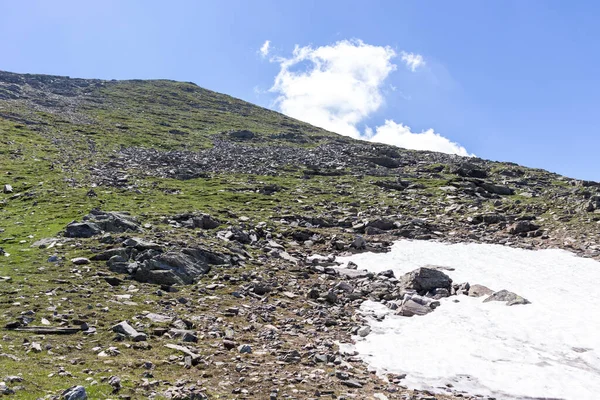 Bulgaristan 'ın Yedi Rila Gölü yakınlarındaki Rila Dağı' nın muhteşem manzarası