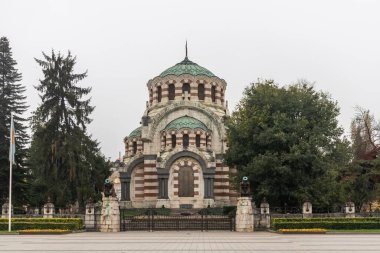 PLEVEN, BULGARIA - 8 Kasım 2020: Bulgaristan 'ın Plevne kentinin Panoraması