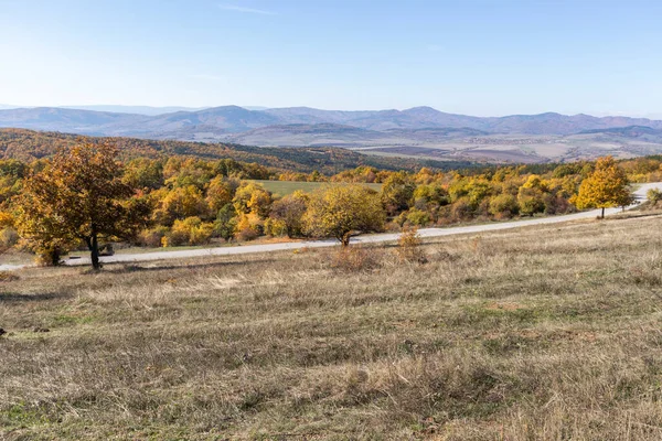 Sonbahar manzara Cherna Gora (Karadağ) Dağı, Pernik bölge, Bulgaristan