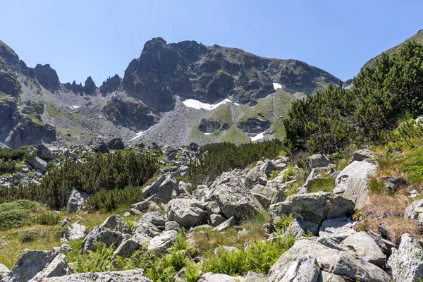 Rila Dağı inanılmaz manzara yakın korkunç göl, Bulgaristan