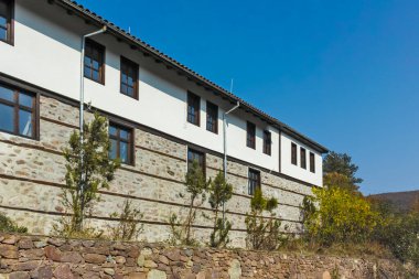 Ortaçağ Chiprovtsi Manastırı, Bulgaristan 'ın Montana ilinin Rila kentinde Aziz John' a adanmıştır. 