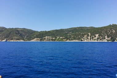 Kutsal Dağ 'ın otonom manastırı Athos Dağı' nın muhteşem manzarası, Chalkidiki, Yunanistan