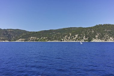 Kutsal Dağ 'ın otonom manastırı Athos Dağı' nın muhteşem manzarası, Chalkidiki, Yunanistan