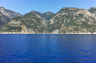 Kutsal Dağ 'ın otonom manastırı Athos Dağı' nın muhteşem manzarası, Chalkidiki, Yunanistan