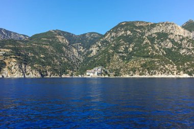 Kutsal Dağ 'ın otonom manastırı Athos Dağı' nın muhteşem manzarası, Chalkidiki, Yunanistan