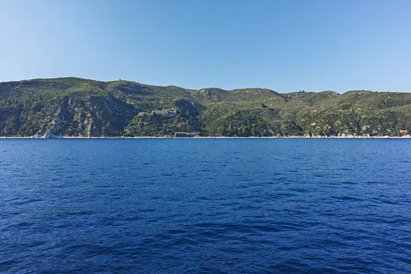 Kutsal Dağ 'ın otonom manastırı Athos Dağı' nın muhteşem manzarası, Chalkidiki, Yunanistan