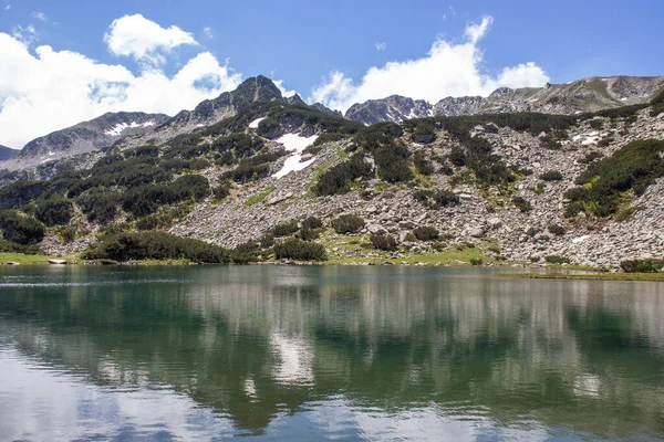 อนท งของภ เขา Pirin ใกล ทะเลสาบ Muratovo ลแกเร — ภาพถ่ายสต็อก