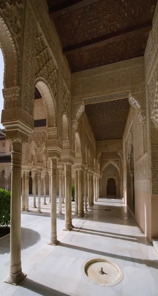 A Alhambra em Granada — Fotografia de Stock