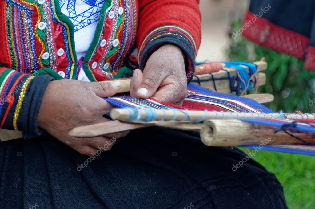 Weaving in peru Stock Photo by ©njaj 25424557