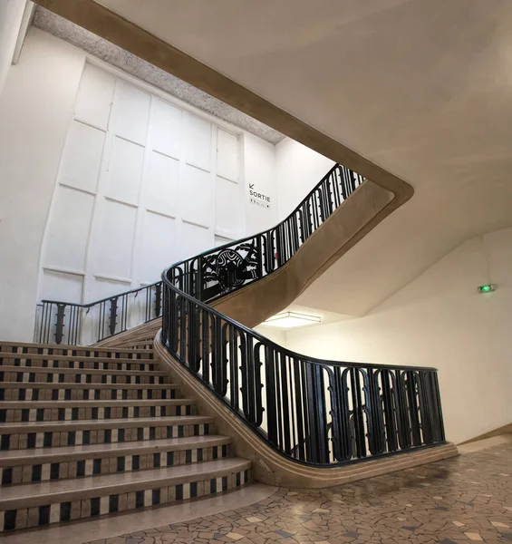 Bir Bina Merdiven — Stok fotoğraf