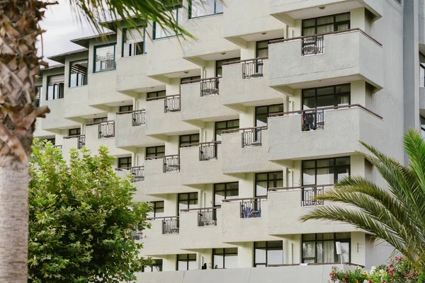 Modern bina doku