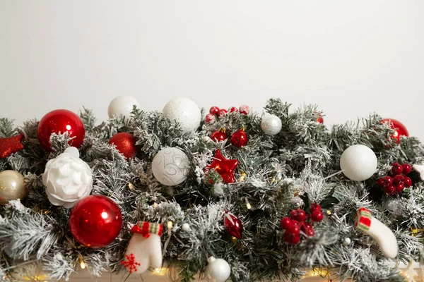 Karácsonyi Dekoráció Otthon Kandalló Szilveszterkor — Stock Fotó